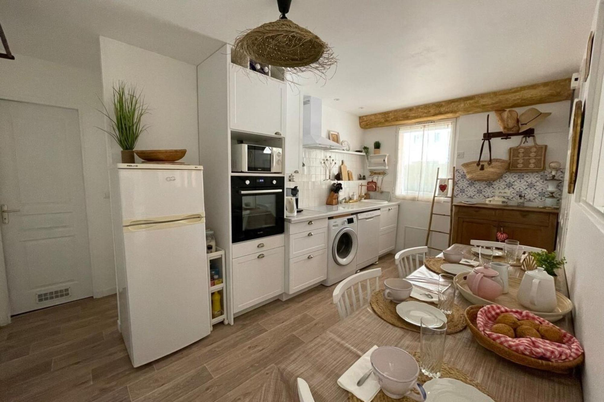 Charming Air-Conditioned One-Bedroom 150M From Cavaliere Beach 勒拉旺杜 外观 照片